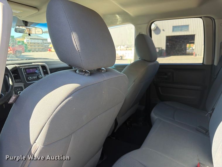 image for item FM7649 2014 RAM 1500 Ext. Cab pickup truck