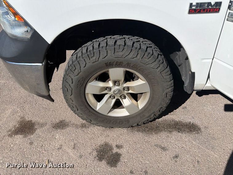 image for item FM7649 2014 RAM 1500 Ext. Cab pickup truck