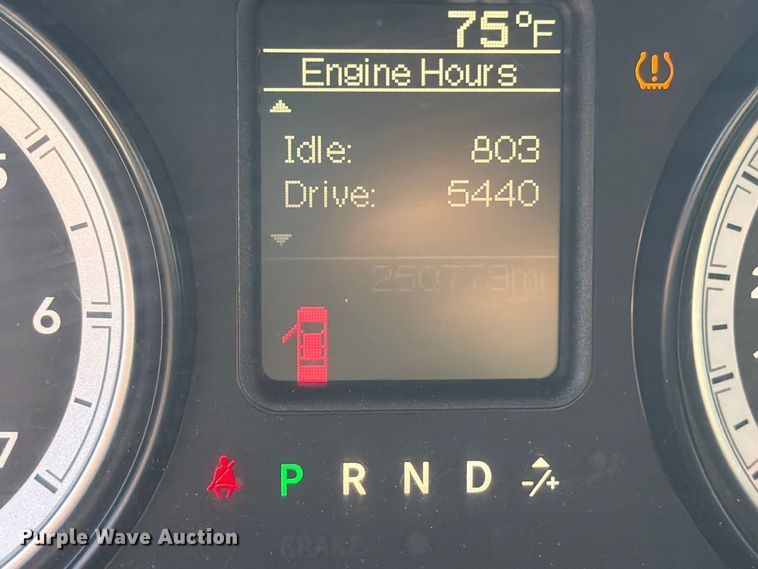 image for item FM7649 2014 RAM 1500 Ext. Cab pickup truck