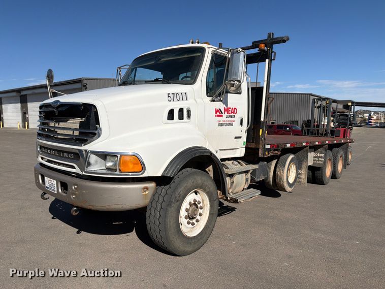 image for item FM7650 2006 Sterling L9500 flatbed truck