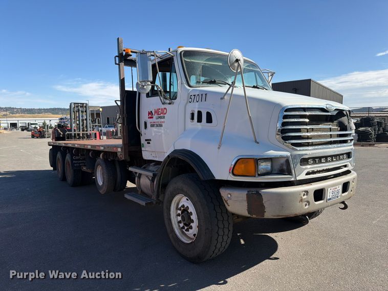 image for item FM7650 2006 Sterling L9500 flatbed truck