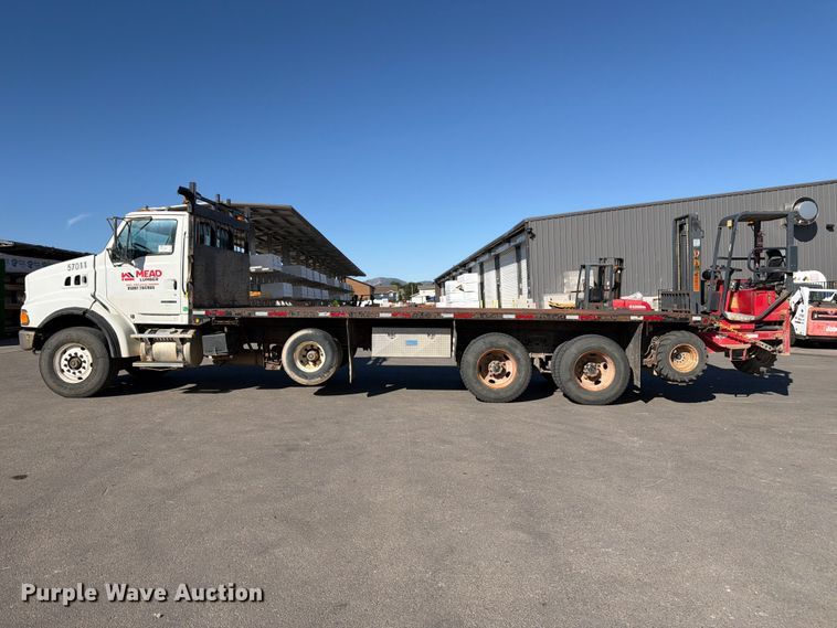 image for item FM7650 2006 Sterling L9500 flatbed truck