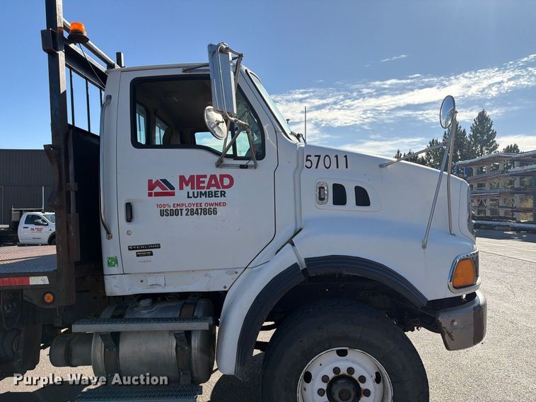 image for item FM7650 2006 Sterling L9500 flatbed truck