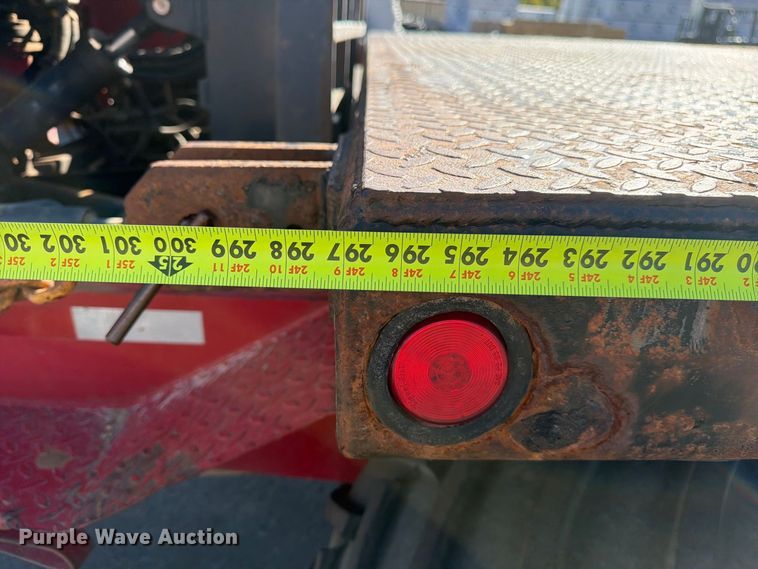 image for item FM7650 2006 Sterling L9500 flatbed truck