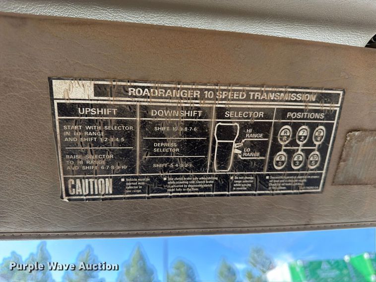 image for item FM7650 2006 Sterling L9500 flatbed truck