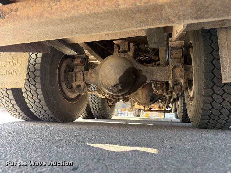 image for item FM7650 2006 Sterling L9500 flatbed truck