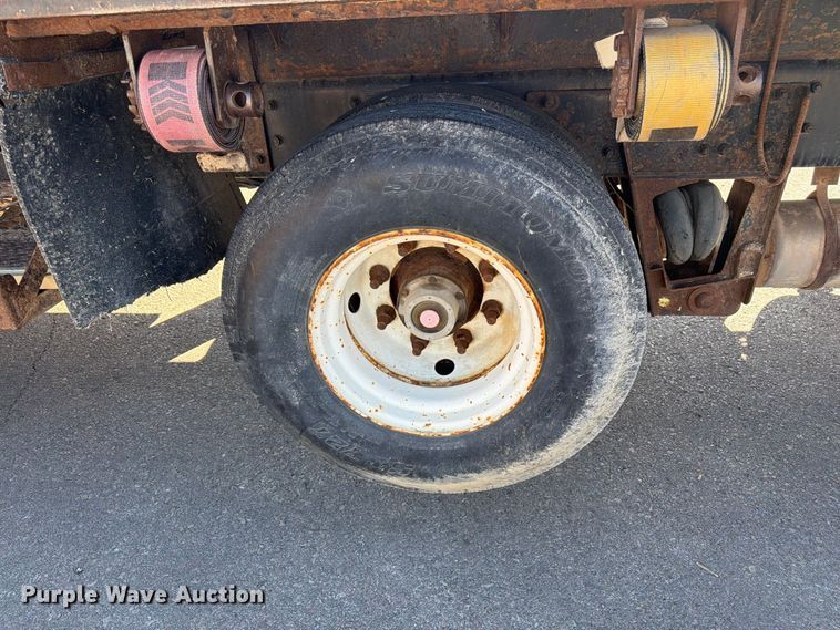 image for item FM7650 2006 Sterling L9500 flatbed truck