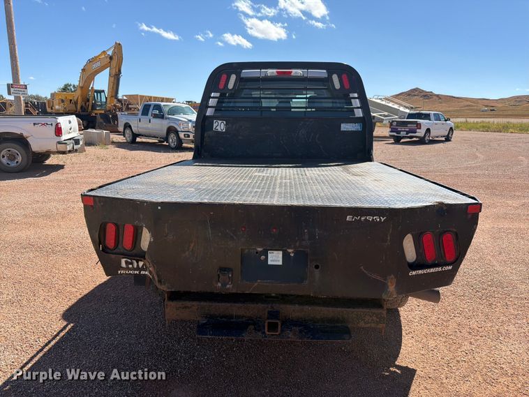 image for item FM7659 2017 Ford F250 Super Duty Crew Cab flatbed pickup truck