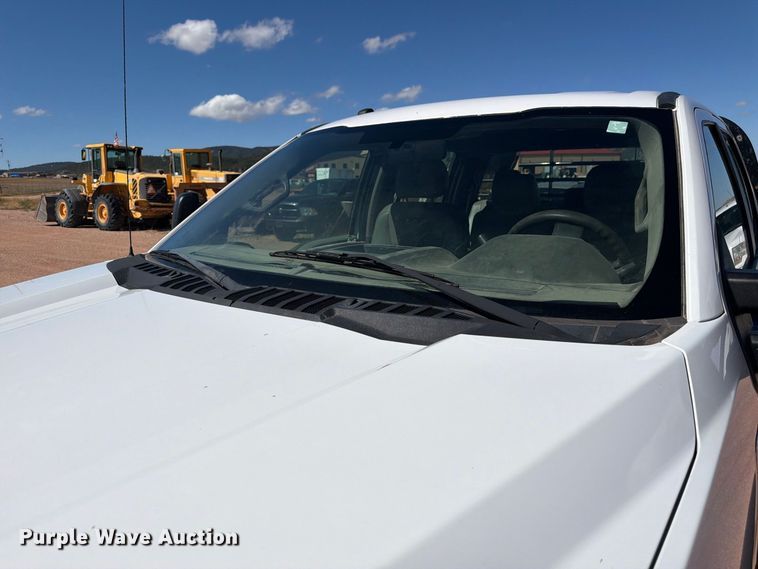 image for item FM7659 2017 Ford F250 Super Duty Crew Cab flatbed pickup truck