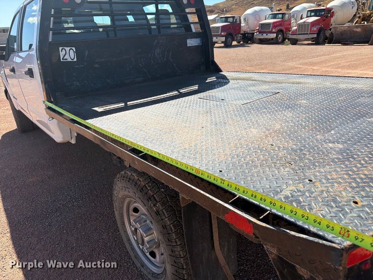 image for item FM7659 2017 Ford F250 Super Duty Crew Cab flatbed pickup truck