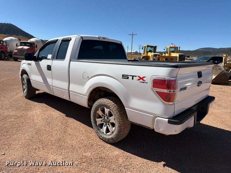 image for item FM7660 2013 Ford F150 Ext. Cab pickup truck