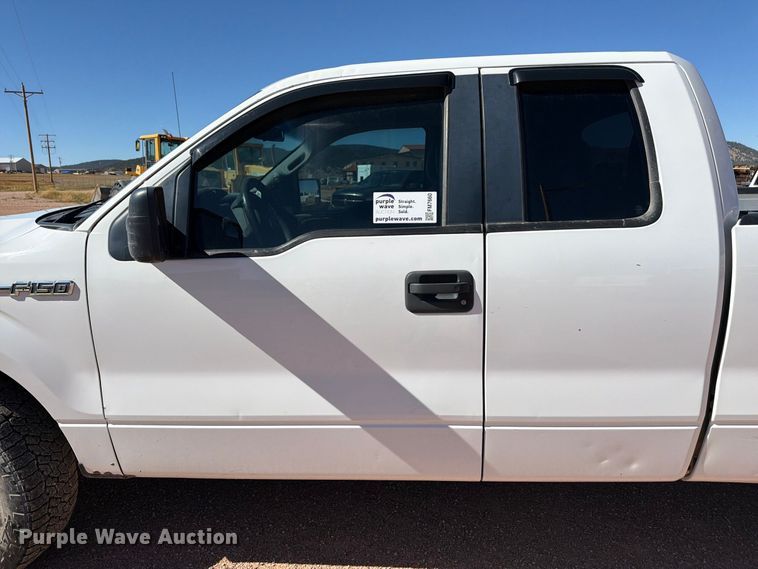 image for item FM7660 2013 Ford F150 Ext. Cab pickup truck