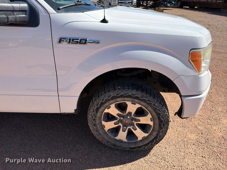image for item FM7660 2013 Ford F150 Ext. Cab pickup truck