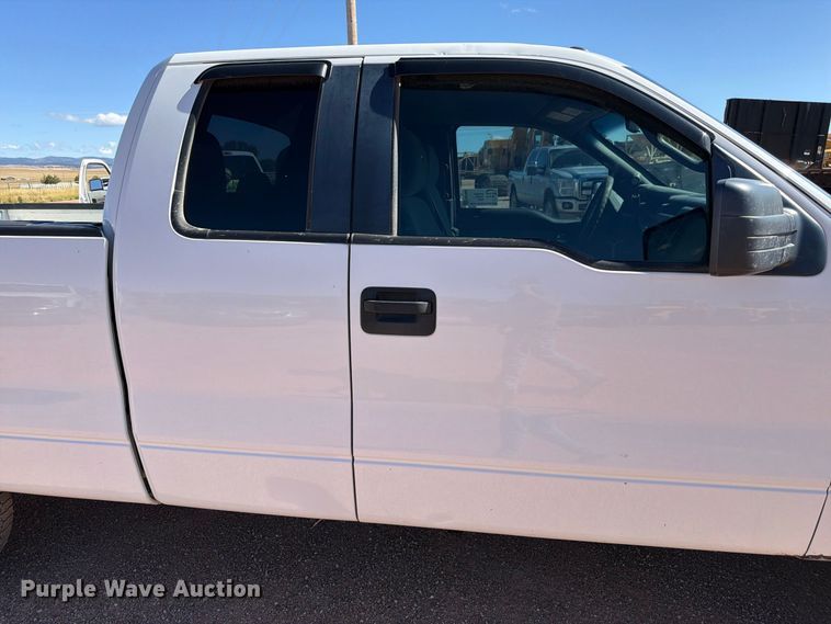 image for item FM7660 2013 Ford F150 Ext. Cab pickup truck