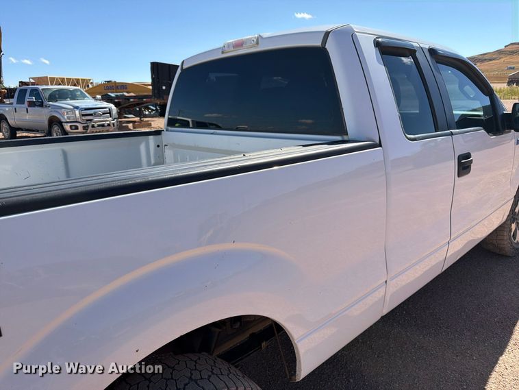 image for item FM7660 2013 Ford F150 Ext. Cab pickup truck
