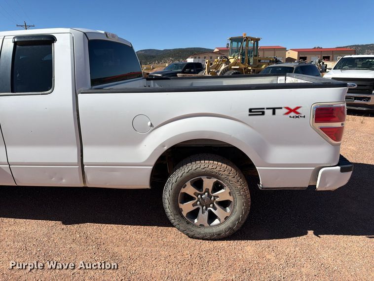 image for item FM7660 2013 Ford F150 Ext. Cab pickup truck