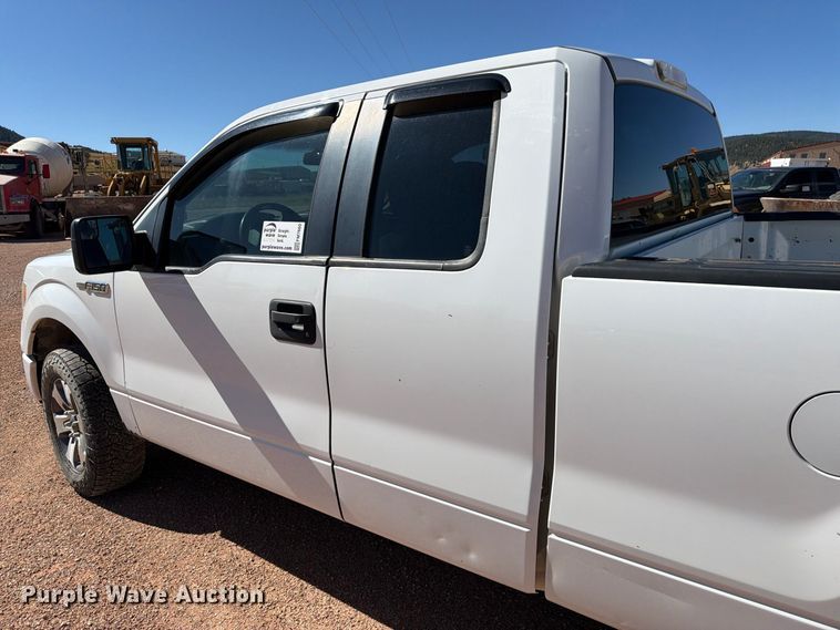 image for item FM7660 2013 Ford F150 Ext. Cab pickup truck