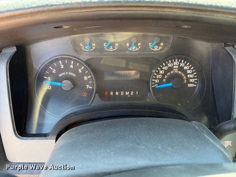 image for item FM7660 2013 Ford F150 Ext. Cab pickup truck