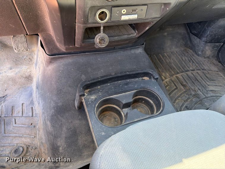 image for item FM7660 2013 Ford F150 Ext. Cab pickup truck