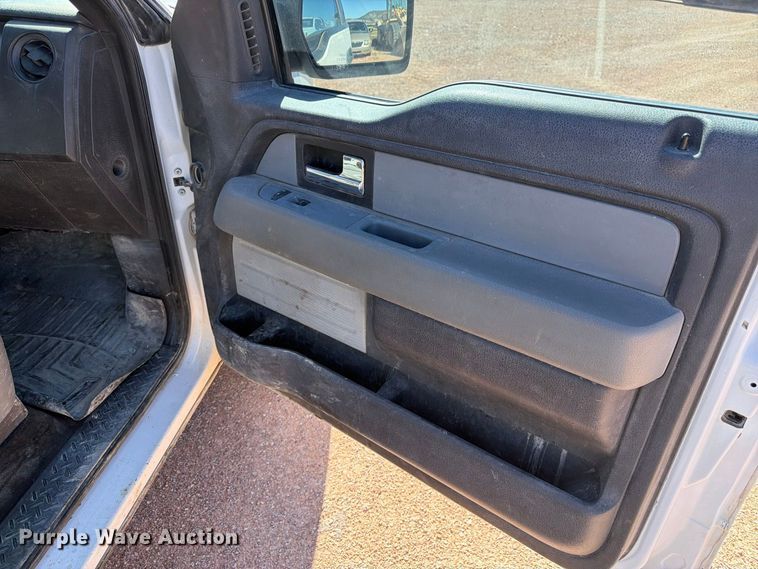 image for item FM7660 2013 Ford F150 Ext. Cab pickup truck