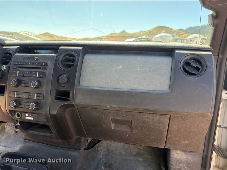 image for item FM7660 2013 Ford F150 Ext. Cab pickup truck