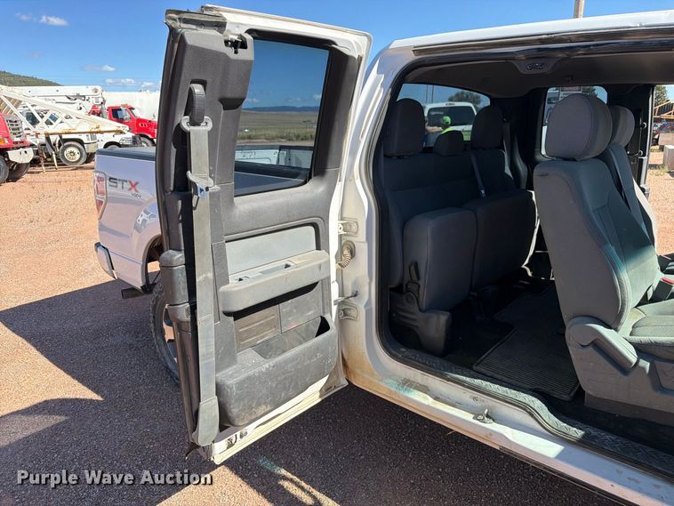 image for item FM7660 2013 Ford F150 Ext. Cab pickup truck