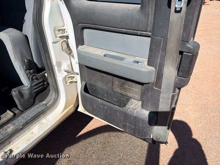 image for item FM7660 2013 Ford F150 Ext. Cab pickup truck