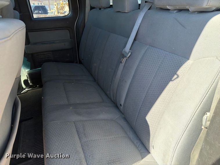 image for item FM7660 2013 Ford F150 Ext. Cab pickup truck