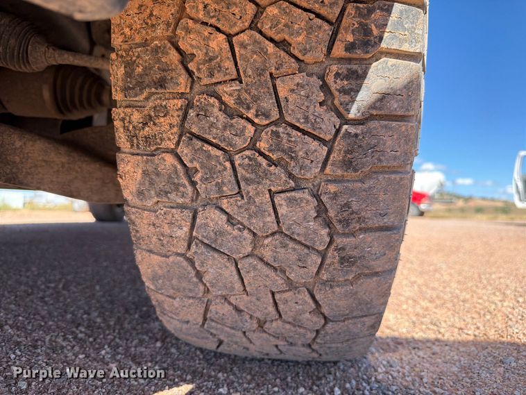 image for item FM7660 2013 Ford F150 Ext. Cab pickup truck