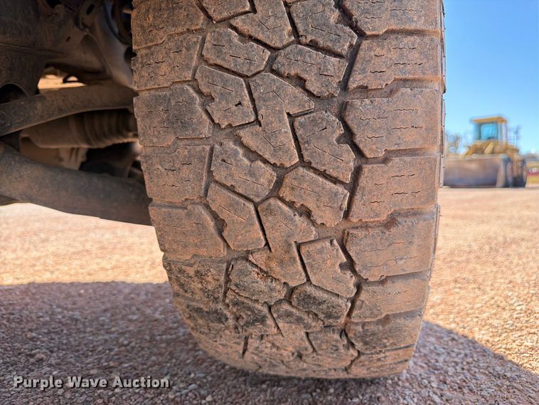 image for item FM7660 2013 Ford F150 Ext. Cab pickup truck