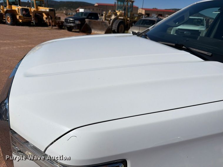 image for item FM7661 2020 GMC Sierra 1500 Ext. Cab pickup truck