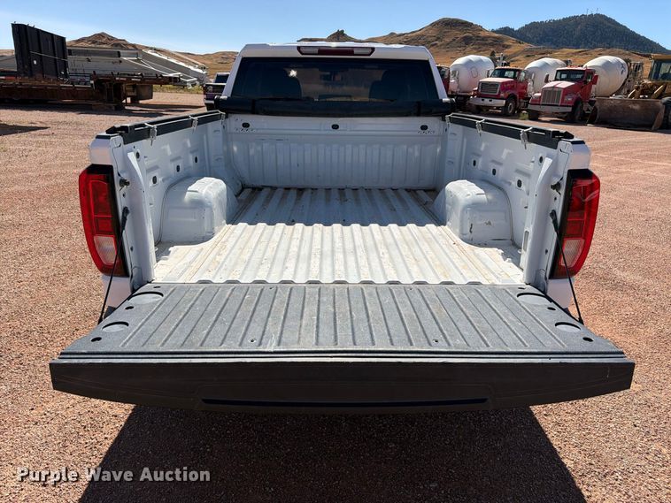 image for item FM7661 2020 GMC Sierra 1500 Ext. Cab pickup truck
