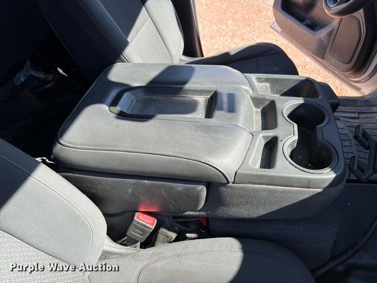 image for item FM7661 2020 GMC Sierra 1500 Ext. Cab pickup truck