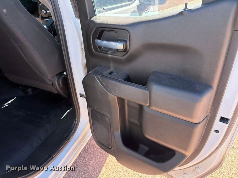 image for item FM7661 2020 GMC Sierra 1500 Ext. Cab pickup truck