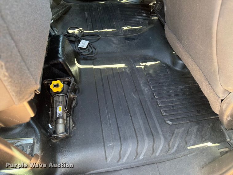 image for item FM7661 2020 GMC Sierra 1500 Ext. Cab pickup truck