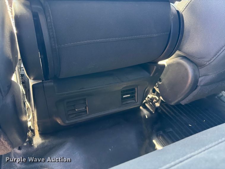 image for item FM7661 2020 GMC Sierra 1500 Ext. Cab pickup truck