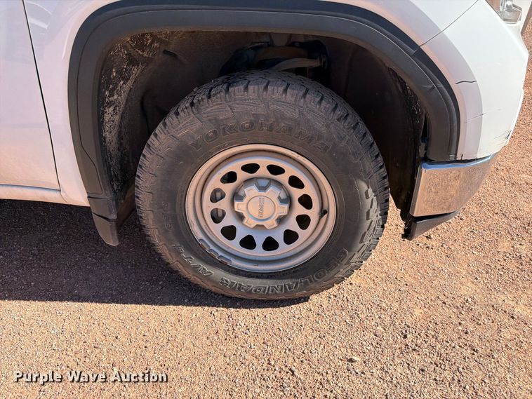 image for item FM7661 2020 GMC Sierra 1500 Ext. Cab pickup truck
