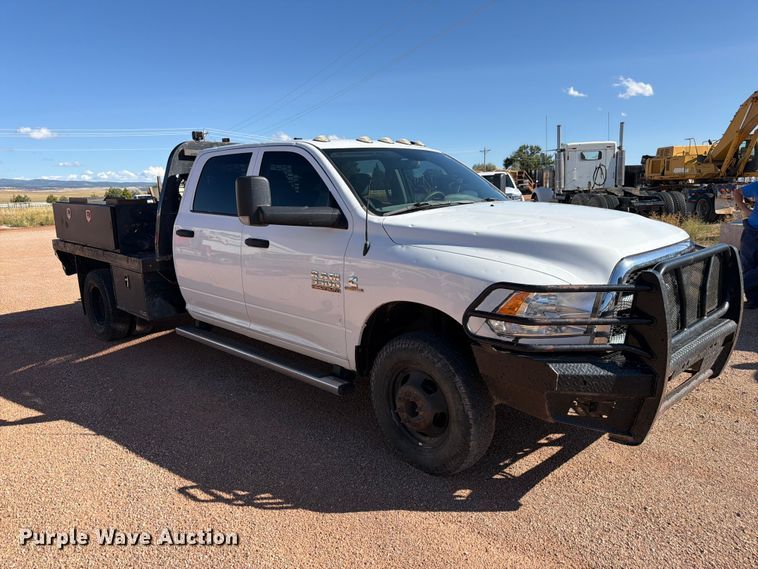 image for item FM7667 2018 RAM 3500 Crew Cab flatbed pickup truck