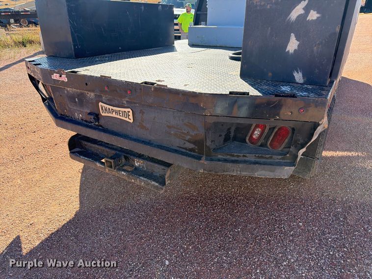 image for item FM7667 2018 RAM 3500 Crew Cab flatbed pickup truck