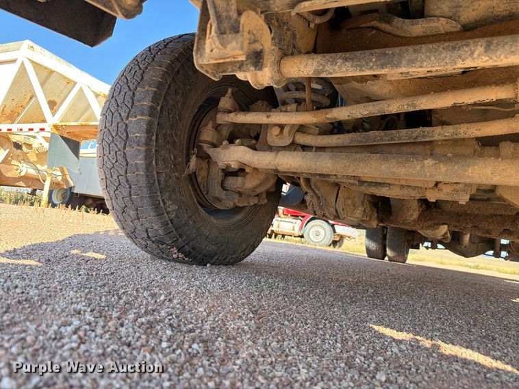 image for item FM7667 2018 RAM 3500 Crew Cab flatbed pickup truck