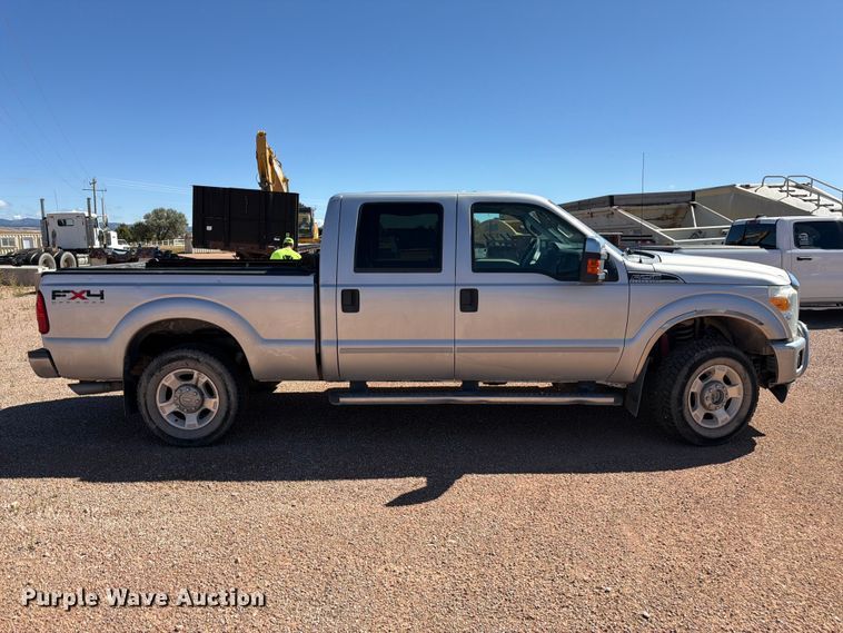 image for item FM7676 2011 Ford F250 Super Duty Crew Cab pickup truck