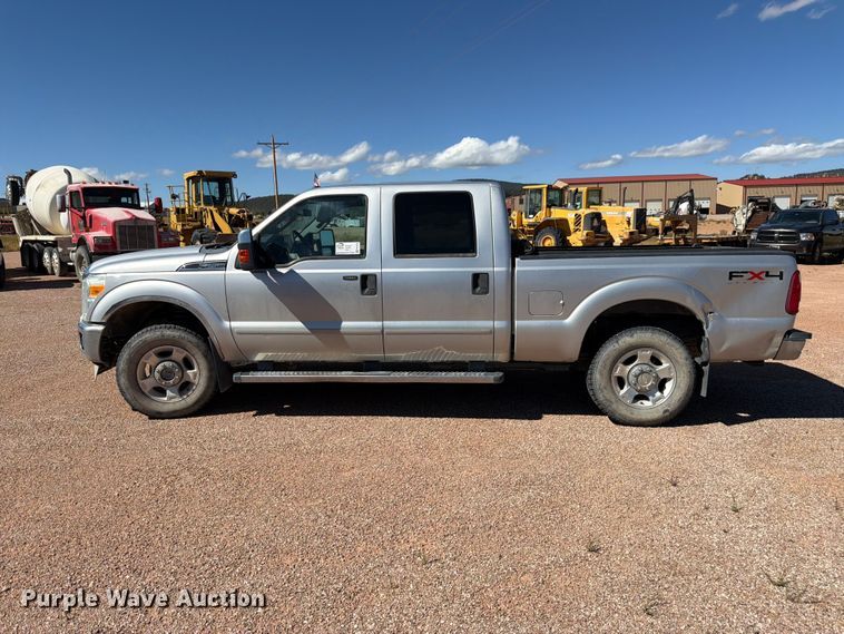 image for item FM7676 2011 Ford F250 Super Duty Crew Cab pickup truck