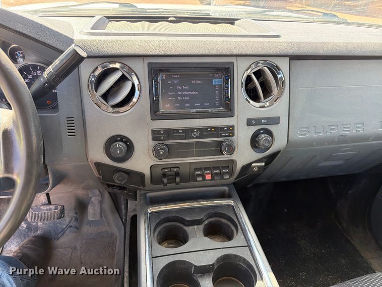 image for item FM7676 2011 Ford F250 Super Duty Crew Cab pickup truck