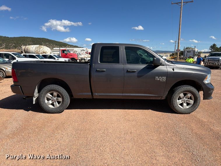 image for item FM7677 2019 RAM 1500 Ext. Cab pickup truck