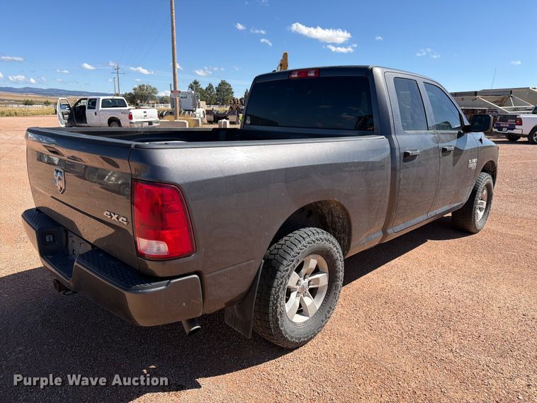 image for item FM7677 2019 RAM 1500 Ext. Cab pickup truck