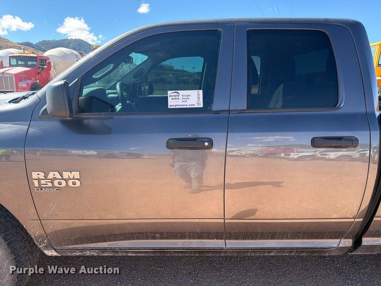image for item FM7677 2019 RAM 1500 Ext. Cab pickup truck