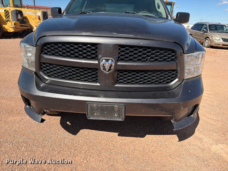 image for item FM7677 2019 RAM 1500 Ext. Cab pickup truck