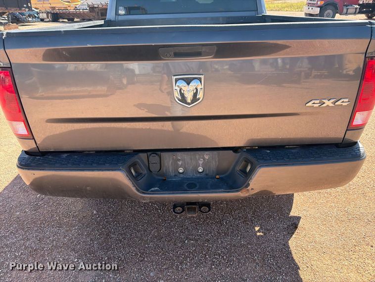 image for item FM7677 2019 RAM 1500 Ext. Cab pickup truck