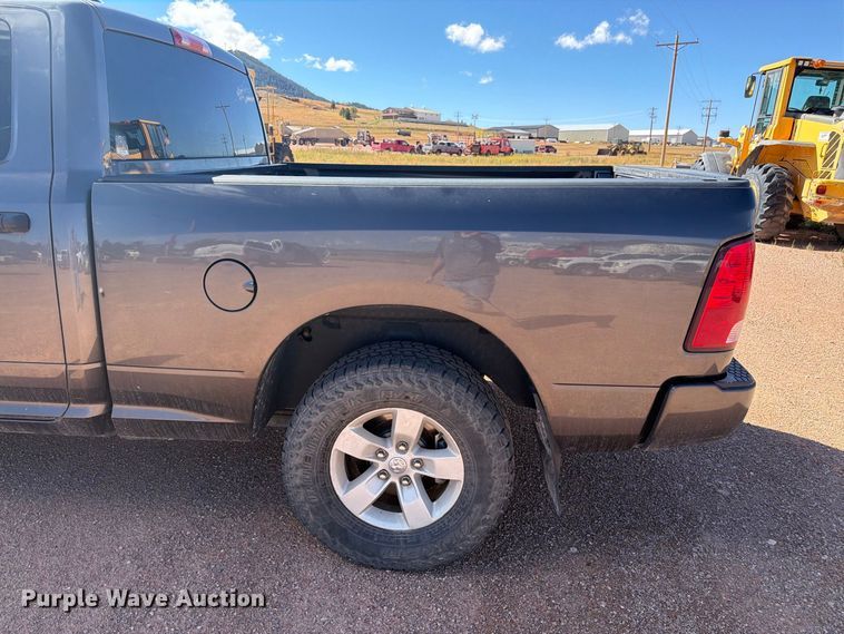image for item FM7677 2019 RAM 1500 Ext. Cab pickup truck