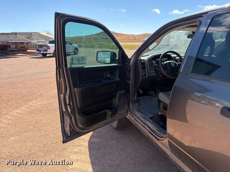 image for item FM7677 2019 RAM 1500 Ext. Cab pickup truck